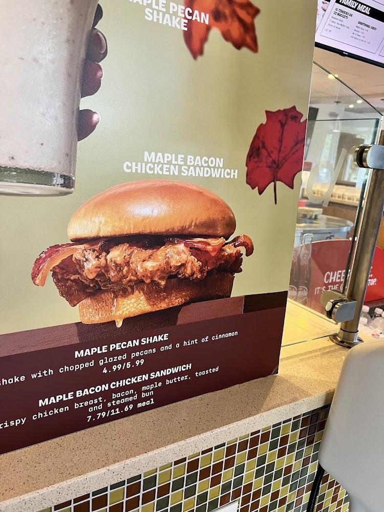 PDQ Jacksonville: Bartram Park 8oz Buffalo Bleu